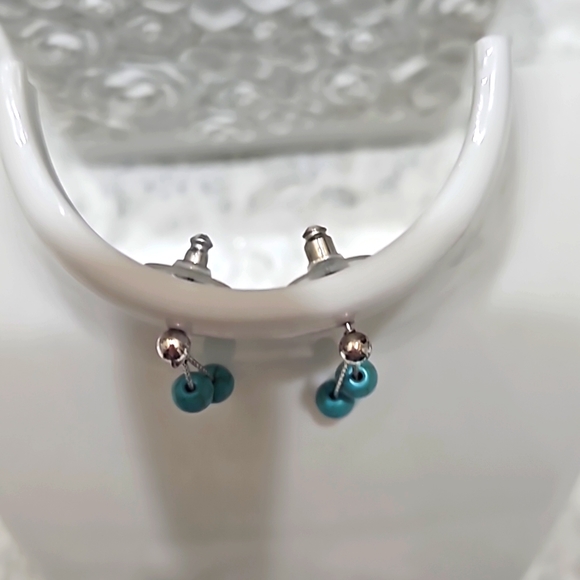 Turquoise Dangle Earrings - Picture 3 of 4